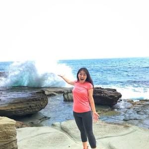 Meet your Posher, Yan